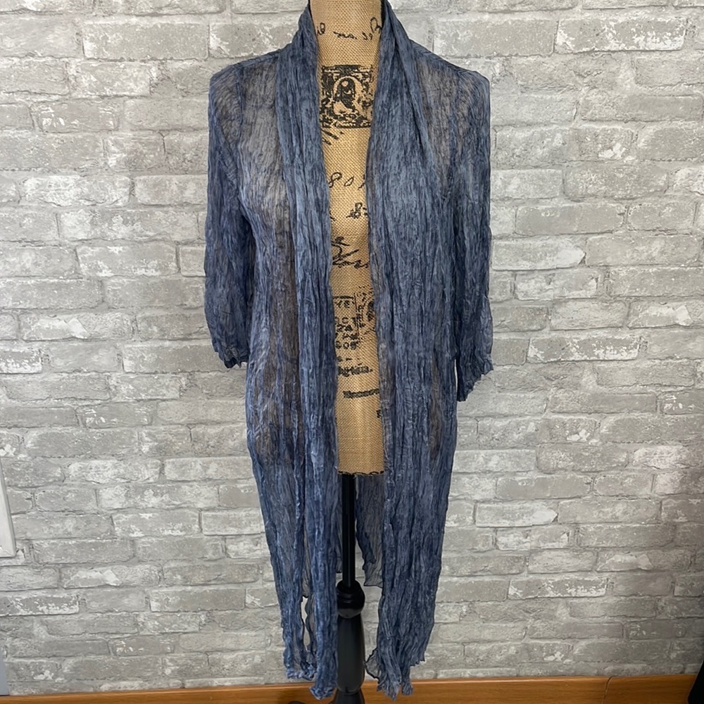 Lightweight Blue Open Front Women’s Top